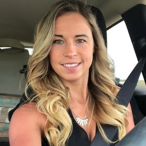 Meet your Posher, Kristina